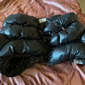 Moncler short bubble vest